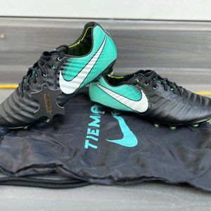 Tempo Nike Soccer Cleats